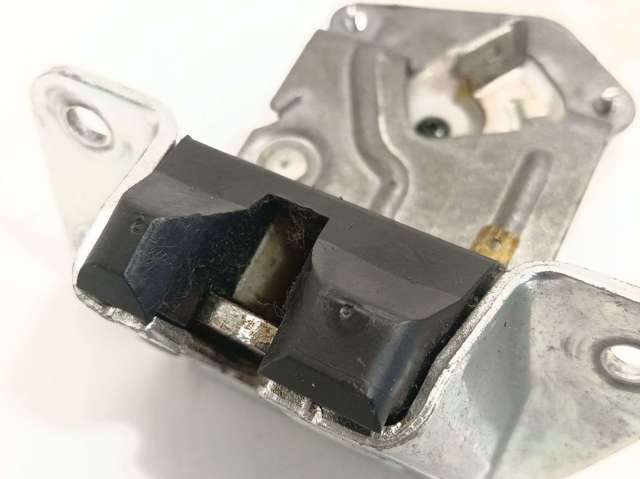 MITSUBISHI MR959620 Cerradura de tapa de maletero  comprar en Albacete