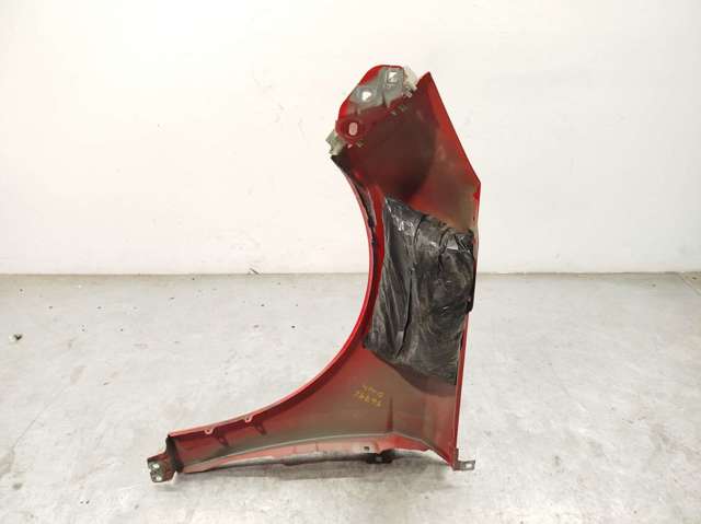 Aleta delantera PBM51A16008AG FORD