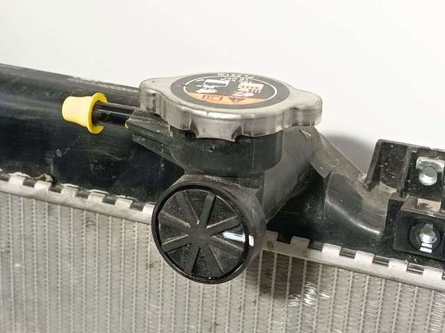 Radiador de auto PYFW15200 MAZDA
