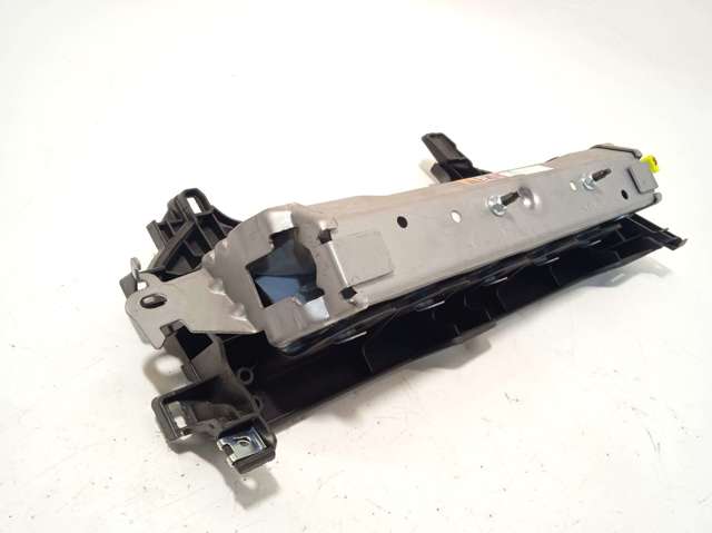 TG13D04001 Toyota