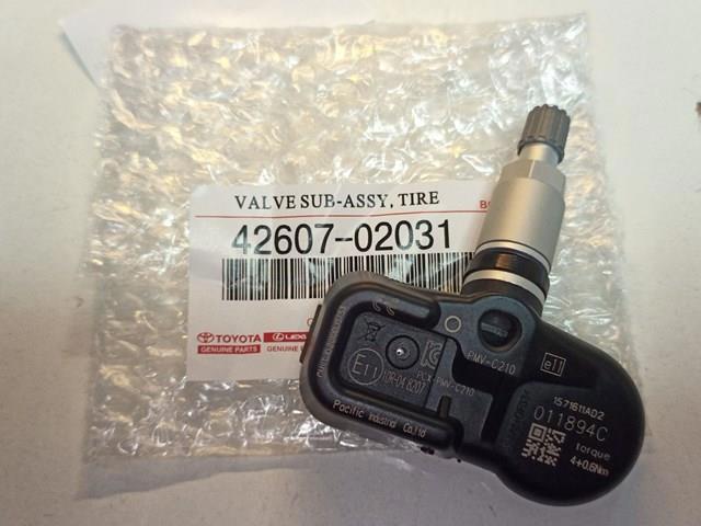 4260702030 TOYOTA Sensor de presión de neumáticos comprar Alcalá