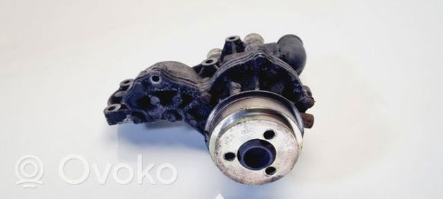 Polea, bomba de agua 068121028 VAG