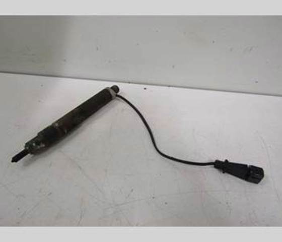 Inyector de combustible 074130203A Volvo