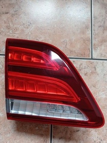 Piloto posterior interior izquierdo 1669065901 Mercedes