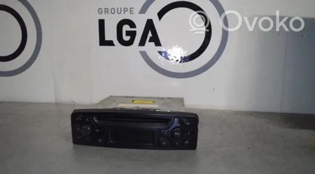 Radio (radio AM/FM) 2038202286 Mercedes