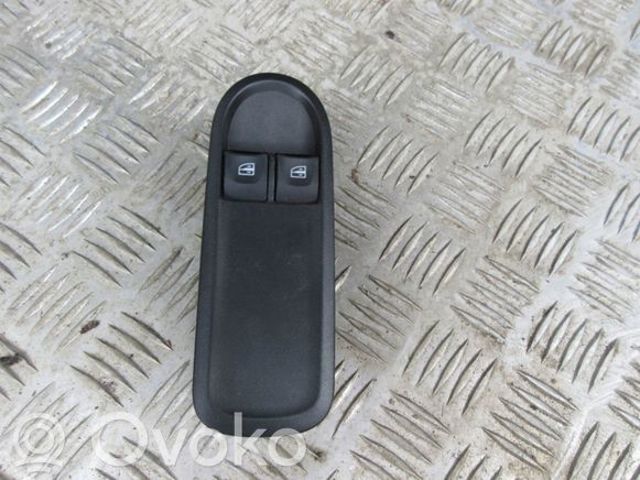 254117873R Renault (RVI)