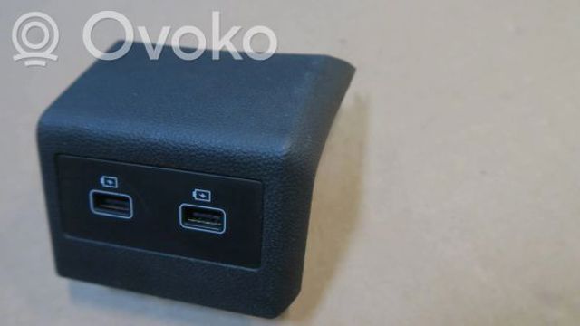 Concentrador USB 280230033R Renault (RVI)