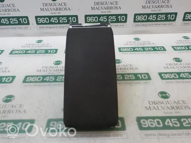 Apoyabrazos de consola central 3C0864211B17U VAG