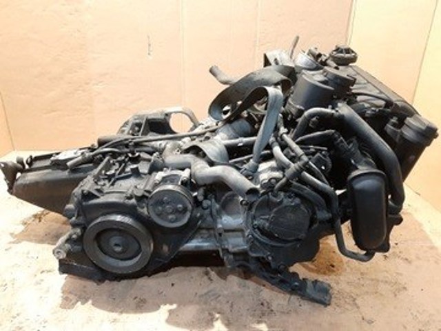668914 Mercedes