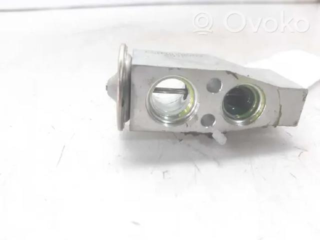 Válvula de expansión, aire acondicionado 7810A185 Mitsubishi