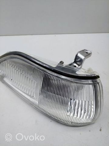 Luz de gálibo delantera derecha 8161020310 Toyota
