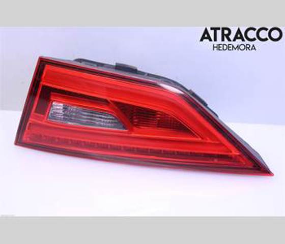 Piloto posterior interior derecho 8V5945094J VAG