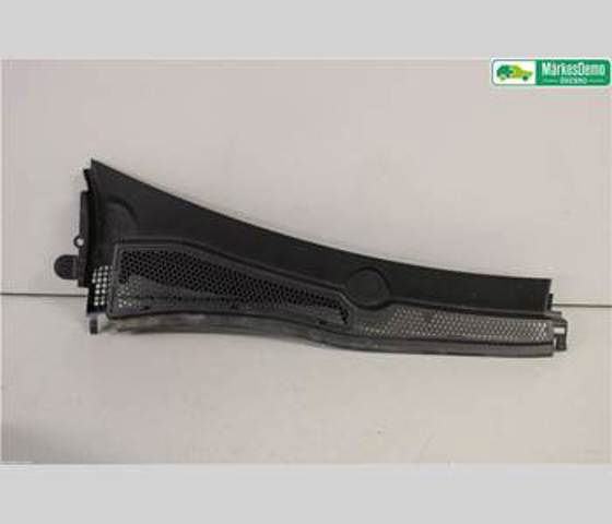 Rejilla de limpiaparabrisas izquierda 96733024XT Peugeot/Citroen