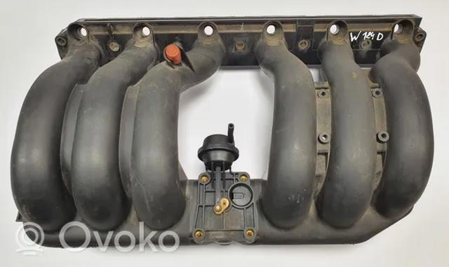 Colector de escape superior A1041404401 Mercedes
