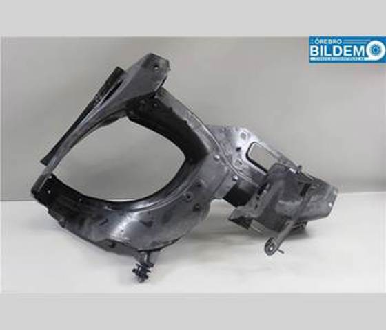 Soporte de radiador derecha (panel de montaje para foco) A1646200291 Mercedes