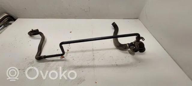Manguera refrigerante para radiador inferiora A1665004775 Mercedes