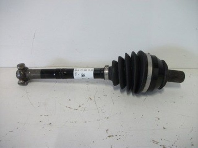 Árbol de transmisión delantero derecho A1773301500 Mercedes