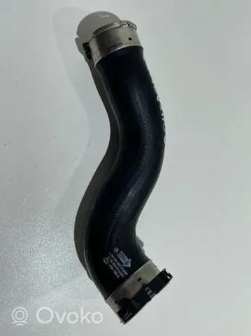 Tubo flexible de aire de sobrealimentación derecho A2045284682 Mercedes