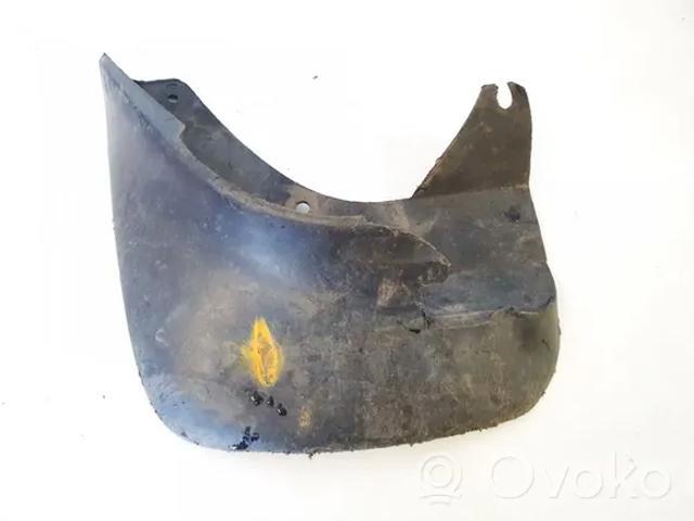 Faldilla guardabarro delantera izquierda BC1M51851 Mazda