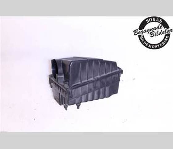 PHB000498 Land Rover