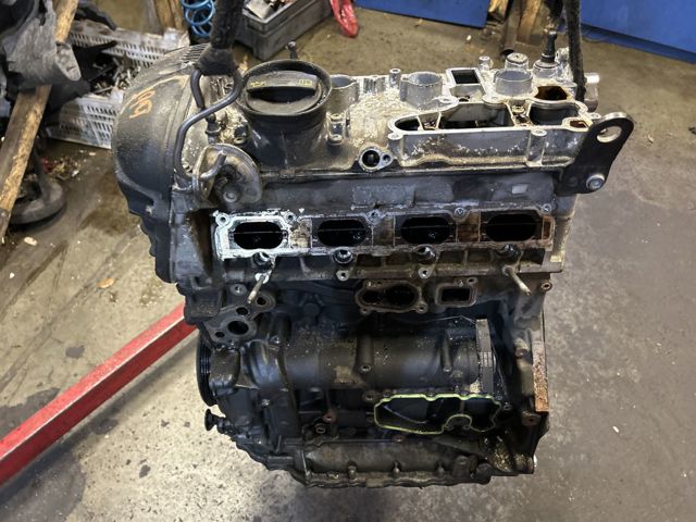 VAG 06J100038E Motor completo  disponible España