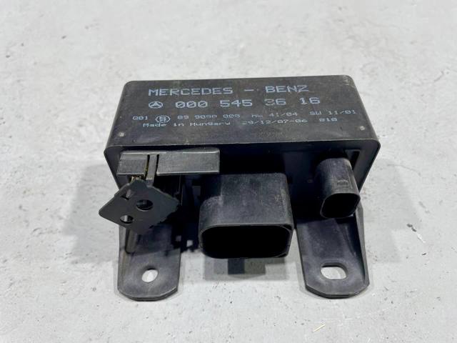 0005453616 MERCEDES Relé de los calentadores  en stock Gandía