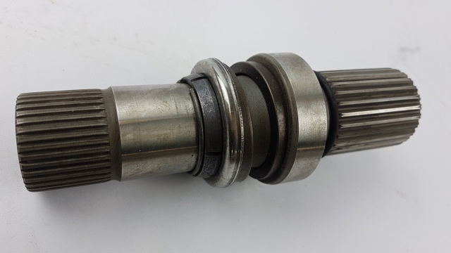 02Z409345D Eje intermedio de transmisión  en stock Castellón