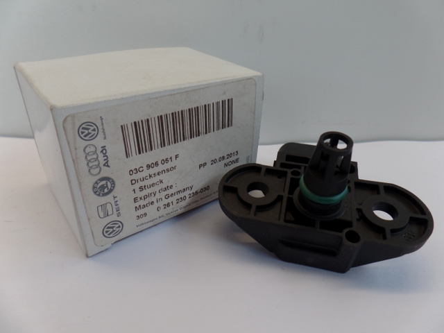 03C906051F Sensor de presión del colector de admisión  en stock Granada