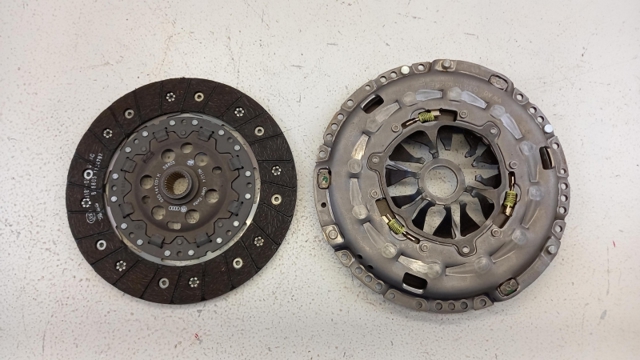 VAG 03G141015NX Embrague  en stock Valencia