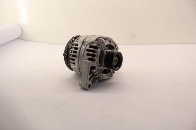 047903015QX VAG