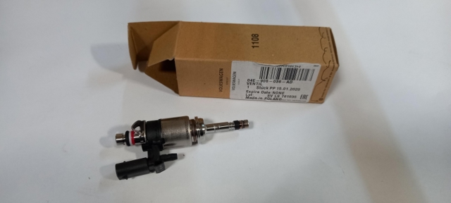 Comprar Inyector de combustible Seat Ibiza V KJ1, KJG a bajo precio