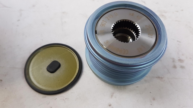 Comprar Polea del alternador Skoda Octavia IV NX5, PV5 a bajo precio