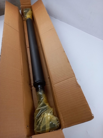 0K01825100B HYUNDAI Árbol de transmisión trasero completo  comprar en Jaén