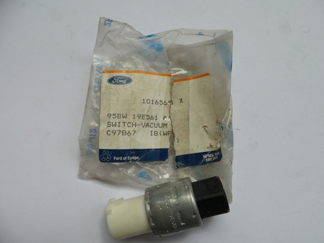 Comprar Sensor de presión absoluta del aire acondicionado Ford C-Max  DM2 a bajo precio