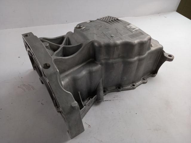 111107098R RENAULT Cárter de aceite del motor  en stock Córdoba