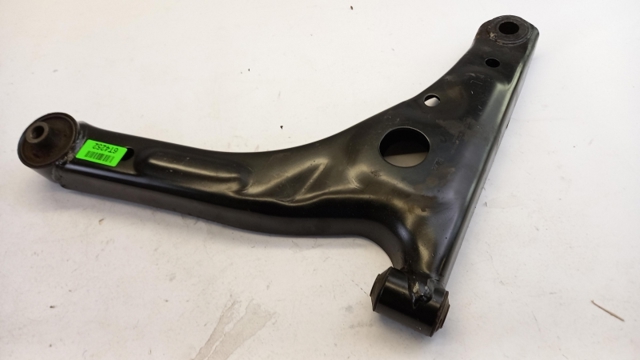 1553250 Brazo inferior izquierdo de la suspensión delantera  disponible Utrera