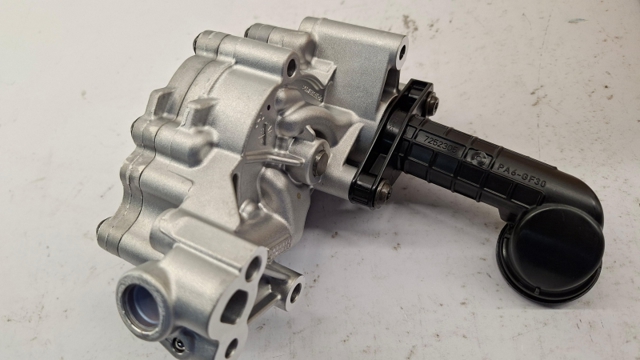 FORD 1880456 Bomba De Aceite  en stock Valencia