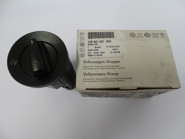 1C094153120H Interruptor de luces en el tablero comprar Sevilla