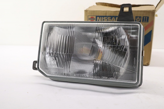 Precio del repuesto Faros delantero izquierdo Terrano I SUV