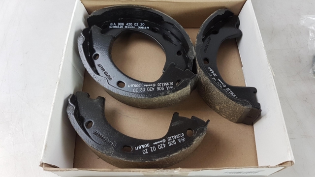 2E0698525D VAG Zapatas de freno de mano  en stock Gandía