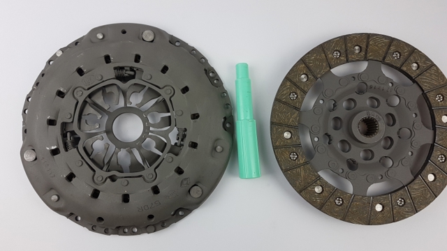 302058570R Kit de embrague  disponible Málaga