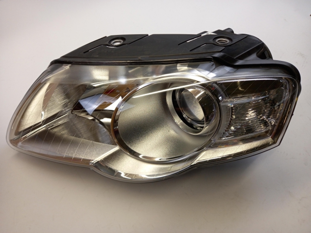 Faro izquierdo para Volkswagen Passat 3C5