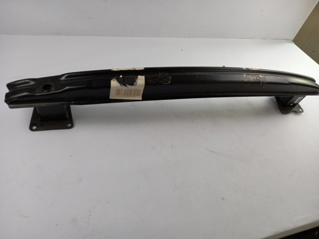 Refuerzo parachoque trasero Volkswagen Passat  (3C5)