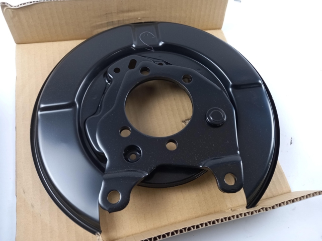 44020CY01B NISSAN Protector de disco de freno trasero derecho  comprar en Lleida