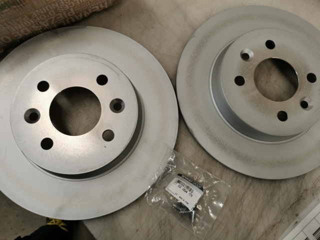 Comprar Disco de freno trasero Renault Clio V B7 a bajo precio