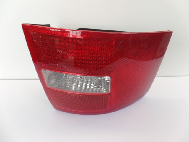 VAG 4B9945095F3FZ Piloto trasero izquierdo comprar Barcelona