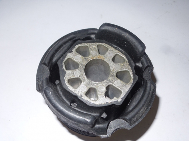Comprar silentblock del eje trasero A8  4D2, 4D8