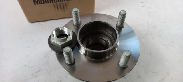 Buje de rueda trasero Ford Fiesta  (1996-2002)