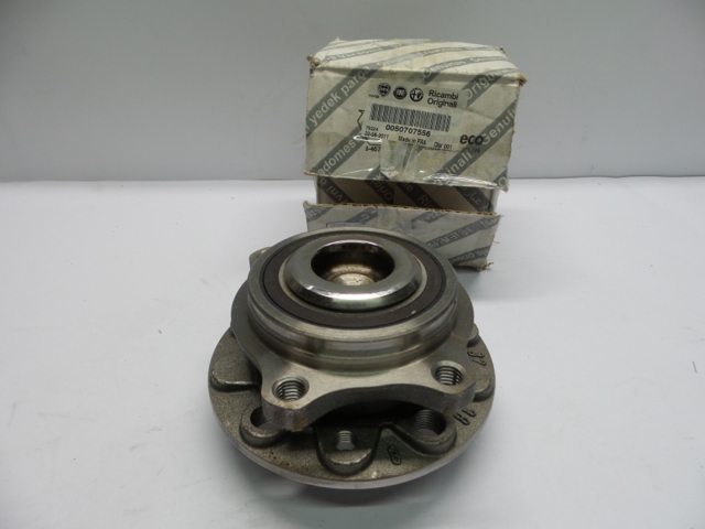 50707556 FIAT Cubo trasero  comprar en Oviedo