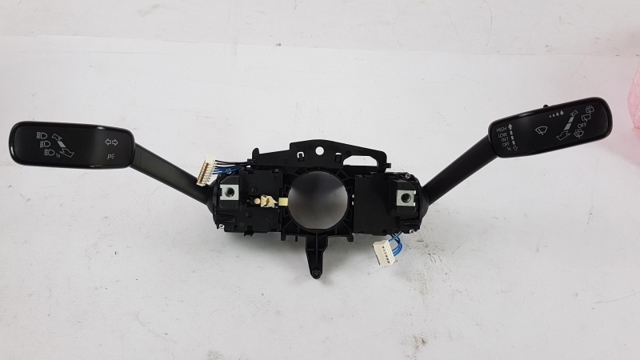Comprar Conmutador de la columna de dirección completo Seat ATECA  KH7, KHP a bajo precio